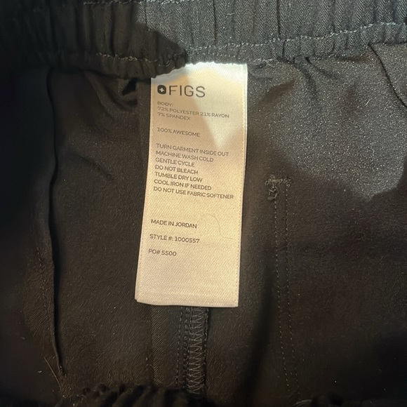 FIGS Black Sierra - Jogger Scrub Pant - Picture 4 of 4